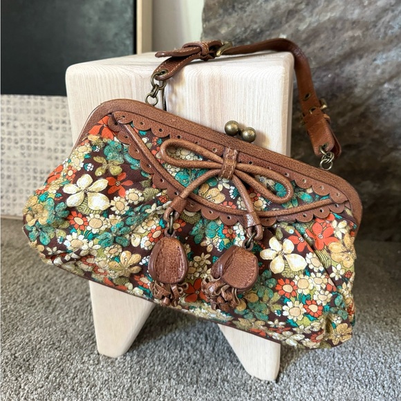 Isabella Fiore mini shoulder bag - Picture 6 of 7